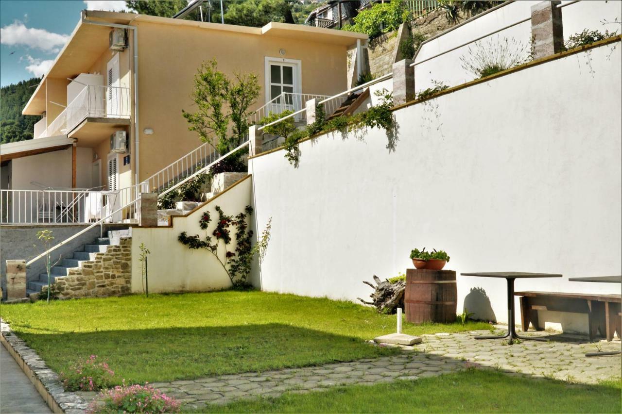 Villa Mily Baška Voda Exterior foto